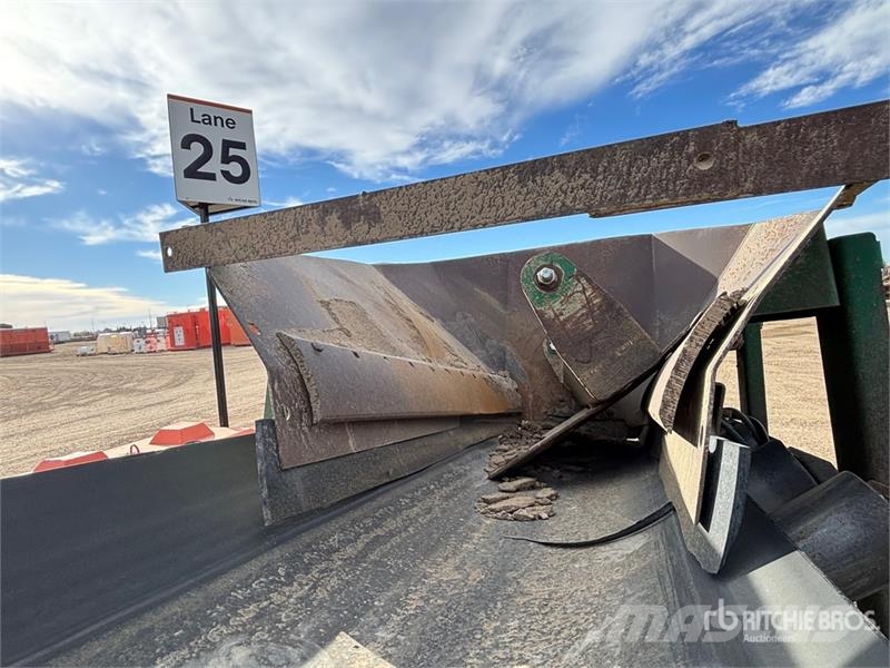 McCloskey 36 in x 100 ft Portable Radial Stacking Conveyor Sonstige Baumaschinen