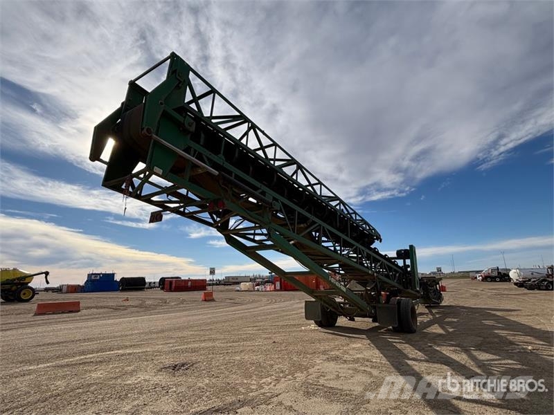 McCloskey 36 in x 100 ft Portable Radial Stacking Conveyor Sonstige Baumaschinen