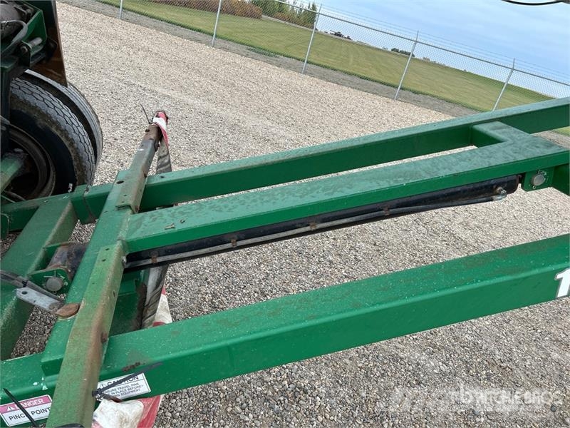 McCloskey ST800H 36 in x 80 ft Portable Stacking Conveyor Otros