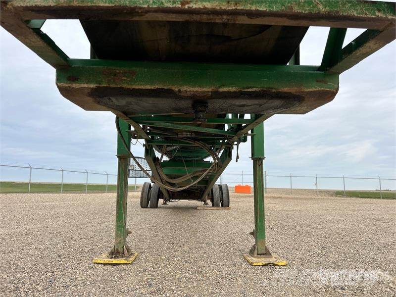 McCloskey ST800H 36 in x 80 ft Portable Stacking Conveyor Otros
