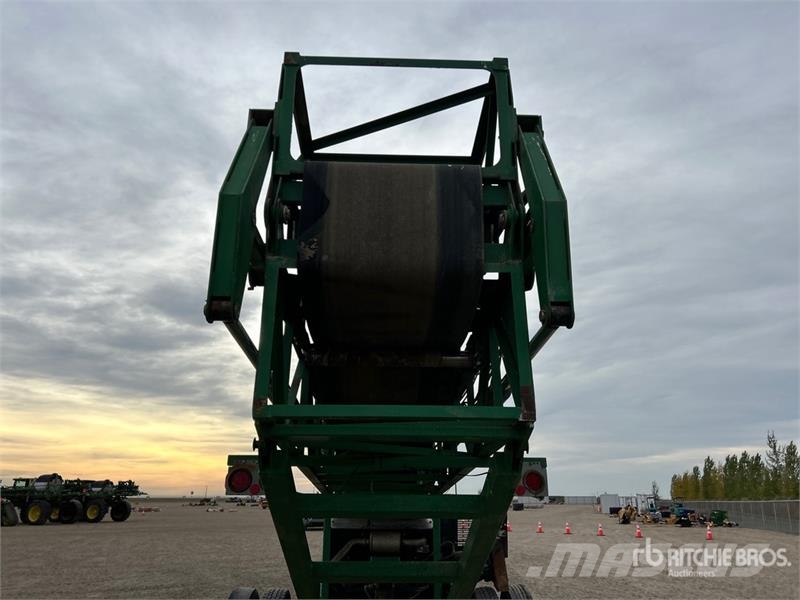 McCloskey ST800H 36 in x 80 ft Portable Stacking Conveyor Otros