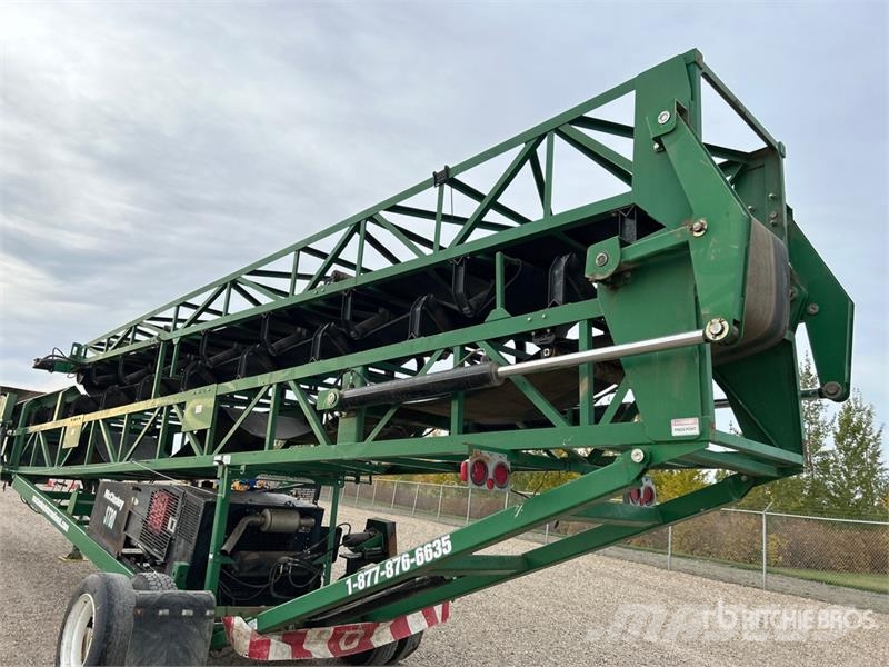 McCloskey ST800H 36 in x 80 ft Portable Stacking Conveyor Otros