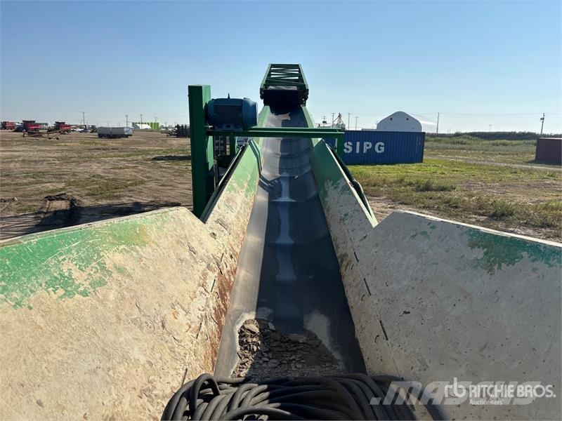 McCloskey ST80E 36 in x 80 ft Portable Radial Stacking Conve Строительная техника - Другие