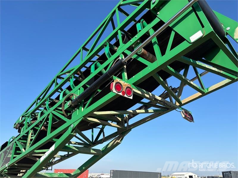 McCloskey ST80E 36 in x 80 ft Portable Radial Stacking Conve Строительная техника - Другие