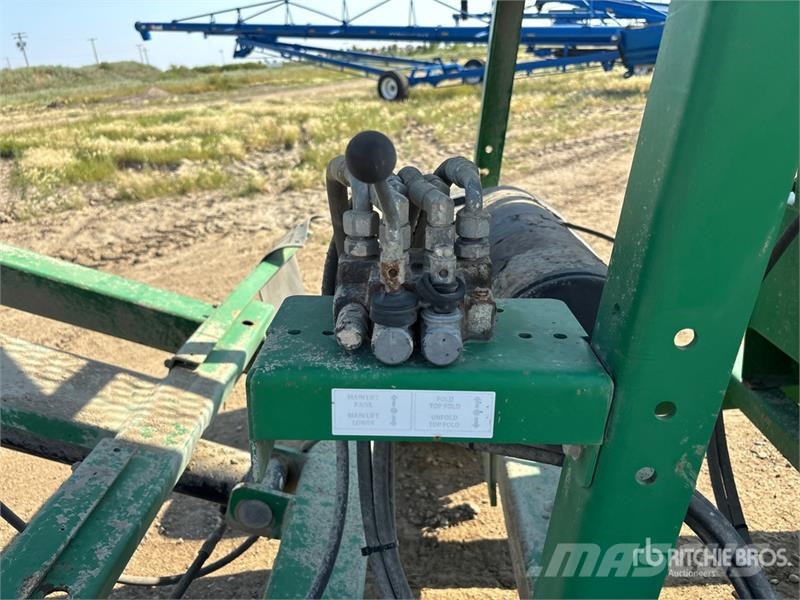 McCloskey ST80E 36 in x 80 ft Portable Radial Stacking Conve Строительная техника - Другие