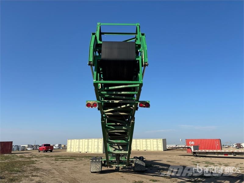 McCloskey ST80E 36 in x 80 ft Portable Radial Stacking Conve Строительная техника - Другие