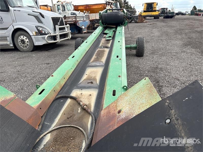 McCloskey WS3250 32 in x 50 ft Portable Transfer Hydraulic C Stavebnictví - ostatní