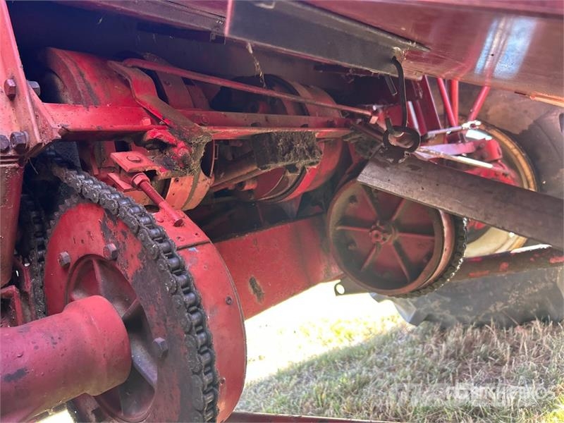 McCormick 91 Combine Harvester Зерноуборочные комбайны