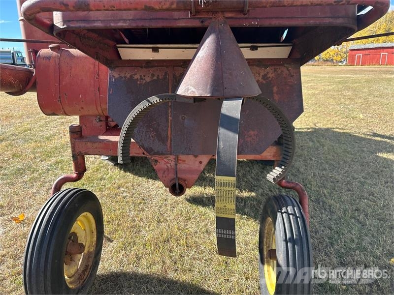 McCormick 91 Combine Harvester Зерноуборочные комбайны