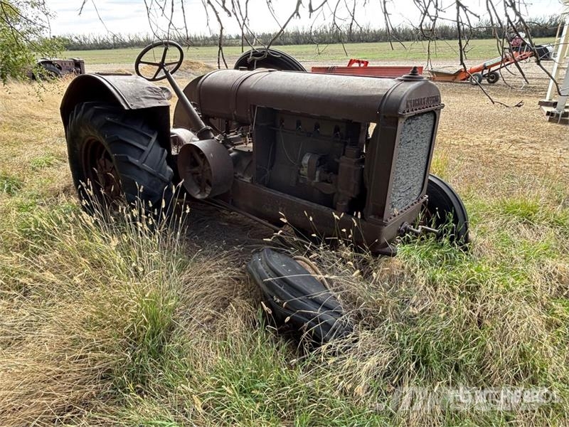 McCormick Deering Tractor 15-30 2WD Antique Tractor Τρακτέρ