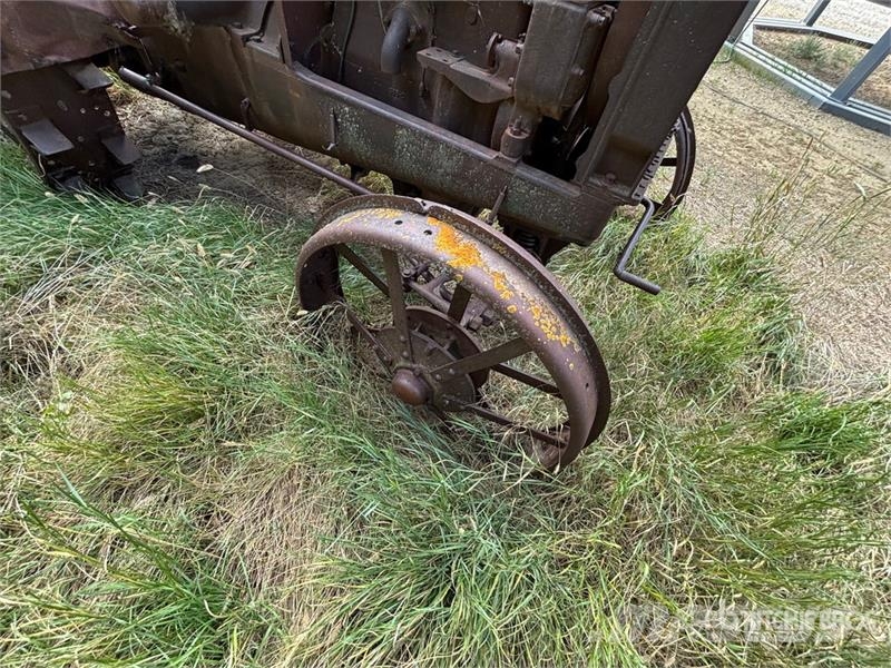 McCormick Deering Tractor 15-30 2WD Antique Tractor Τρακτέρ