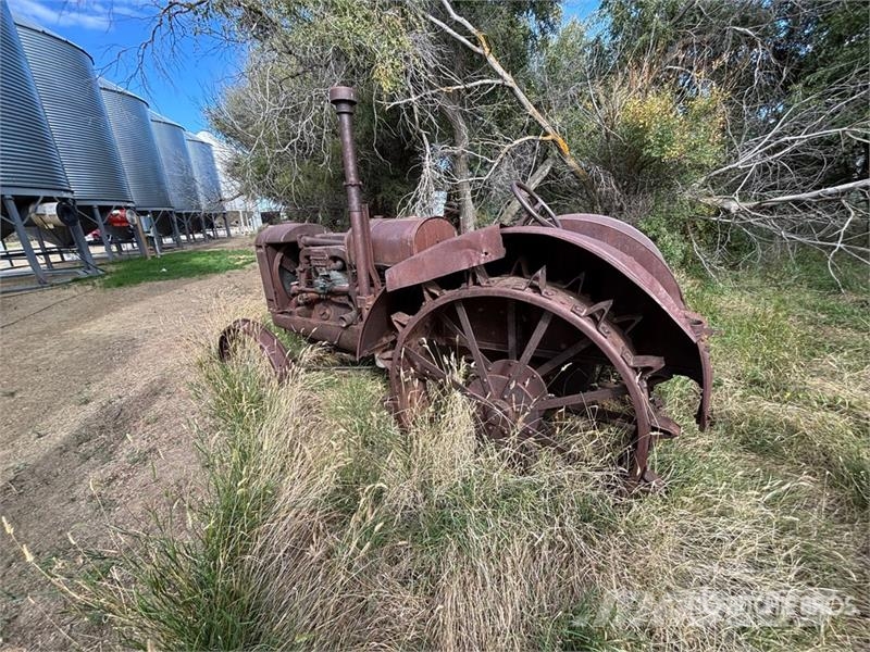 McCormick Deering Tractor 15-30 2WD Antique Tractor Τρακτέρ