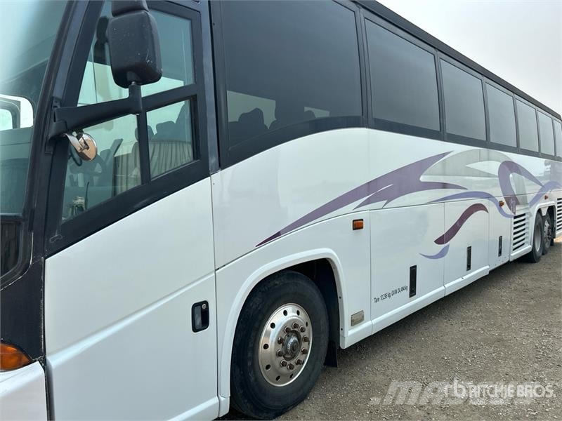 MCI 102-EL3 Autocar