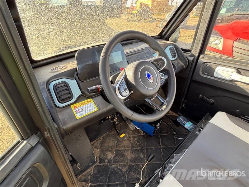 Meco 4x2 Electric Utility Vehicle ماكينات منفعة عامة
