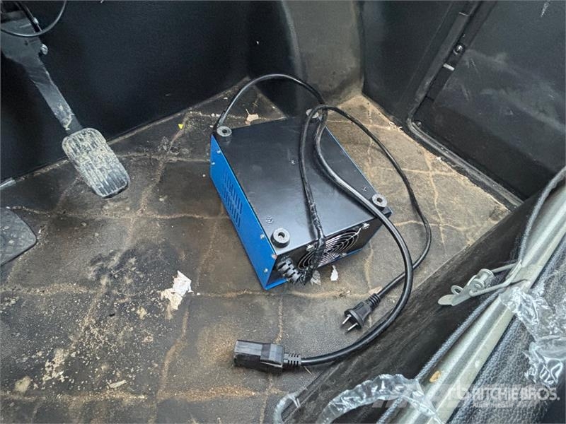 Meco P4 4x2 Electric Utility Vehicle ماكينات منفعة عامة