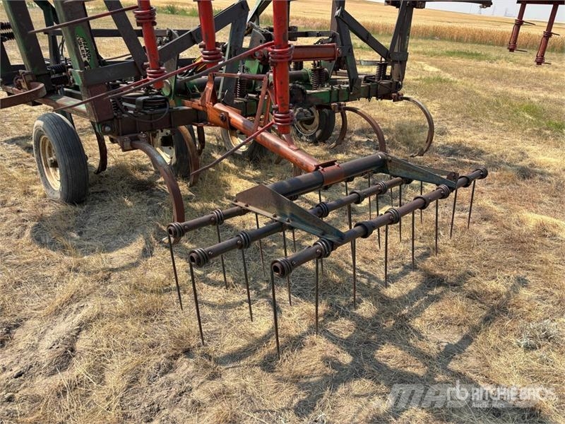 Melroe 22 ft Chisel Plow Talajlazító ekék