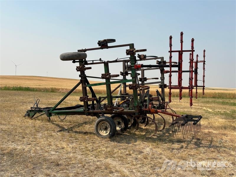 Melroe 22 ft Chisel Plow Talajlazító ekék