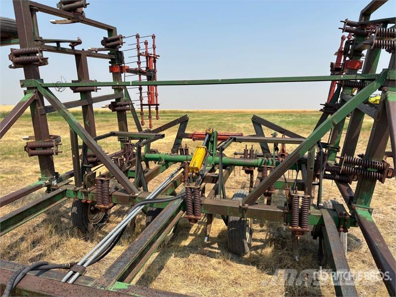 Melroe 22 ft Chisel Plow Talajlazító ekék