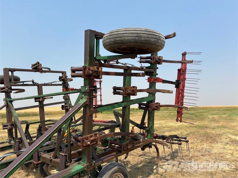 Melroe 22 ft Chisel Plow Talajlazító ekék