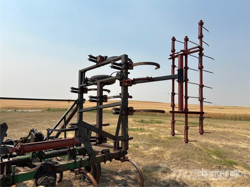 Melroe 22 ft Chisel Plow Talajlazító ekék