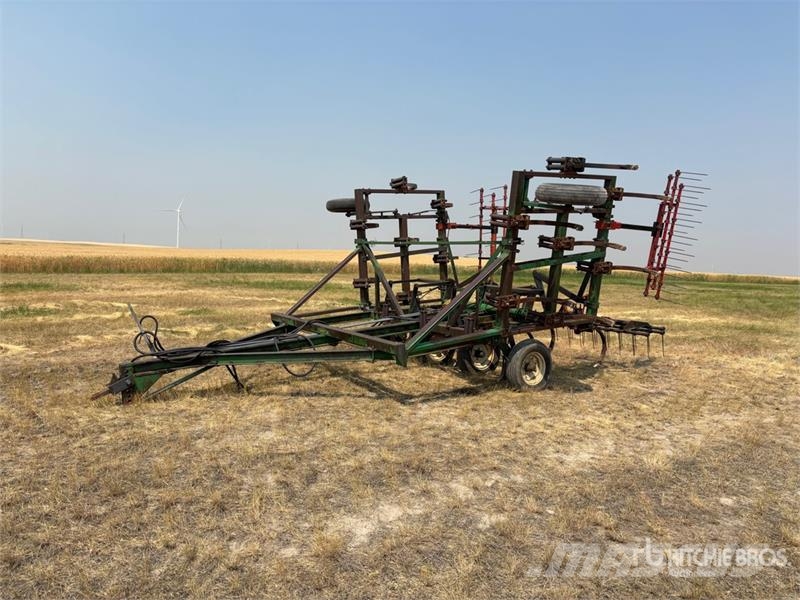 Melroe 22 ft Chisel Plow Talajlazító ekék