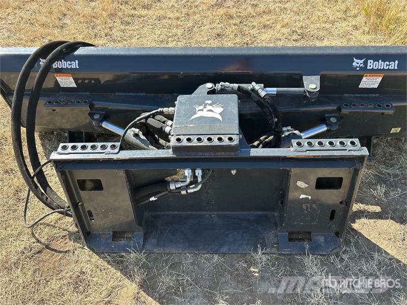 Melroe 90 in Hydraulic Angle Skid Steer Dozer Bladen