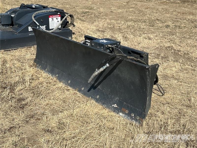Melroe 90 in Hydraulic Angle Skid Steer Dozer Bladen