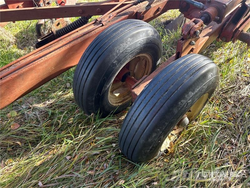 Melroe 903 6 Bottom Breaking Plow Pflüge