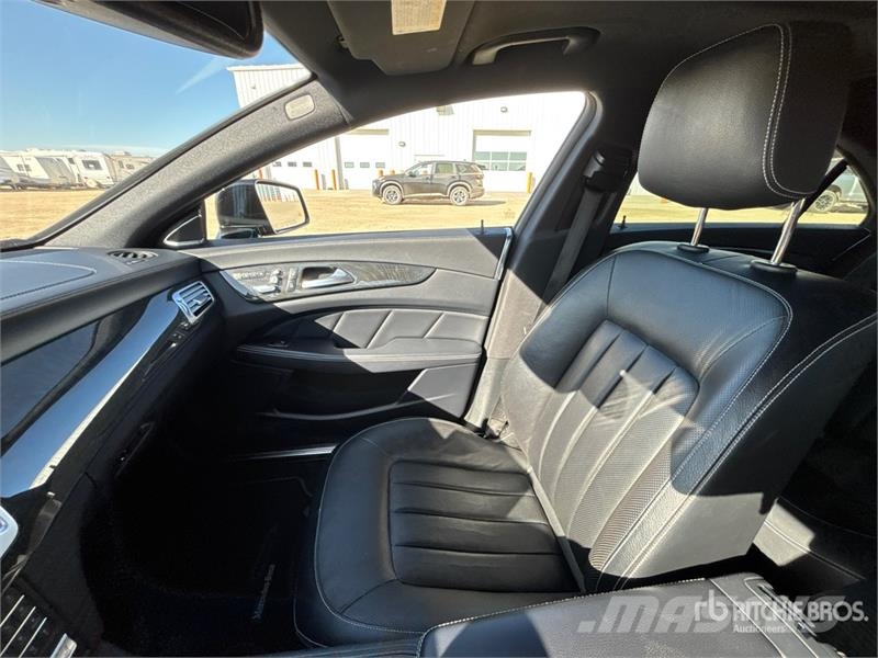 Mercedes-Benz CLS550 AWD Automobile Cars