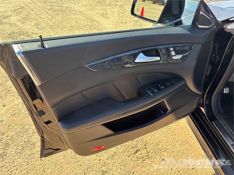 Mercedes-Benz CLS550 AWD Automobile Cars