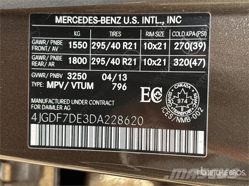 Mercedes-Benz GL550 AWD SUV Personbiler