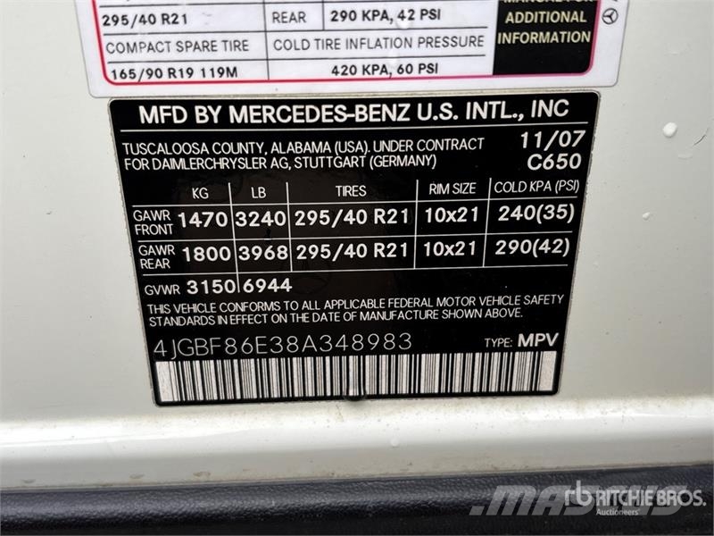 Mercedes-Benz GL550 AWD SUV سيارات