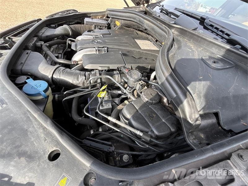 Mercedes-Benz GL550 AWD SUV Personbiler