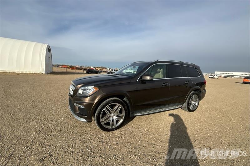 Mercedes-Benz GL550 AWD SUV Personbiler