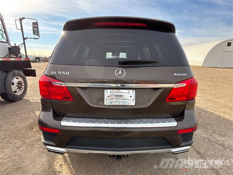 Mercedes-Benz GL550 AWD SUV Personbiler