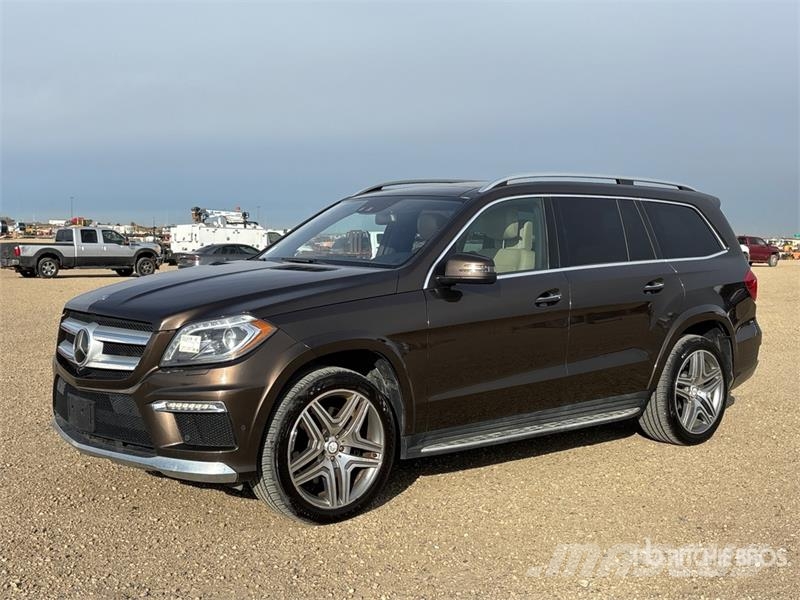 Mercedes-Benz GL550 AWD SUV Personbiler