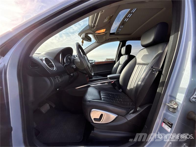 Mercedes-Benz ML 350 AWD SUV Automobili