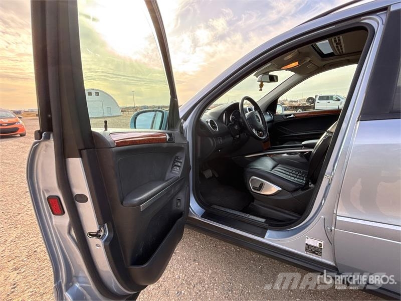 Mercedes-Benz ML 350 AWD SUV Automobili