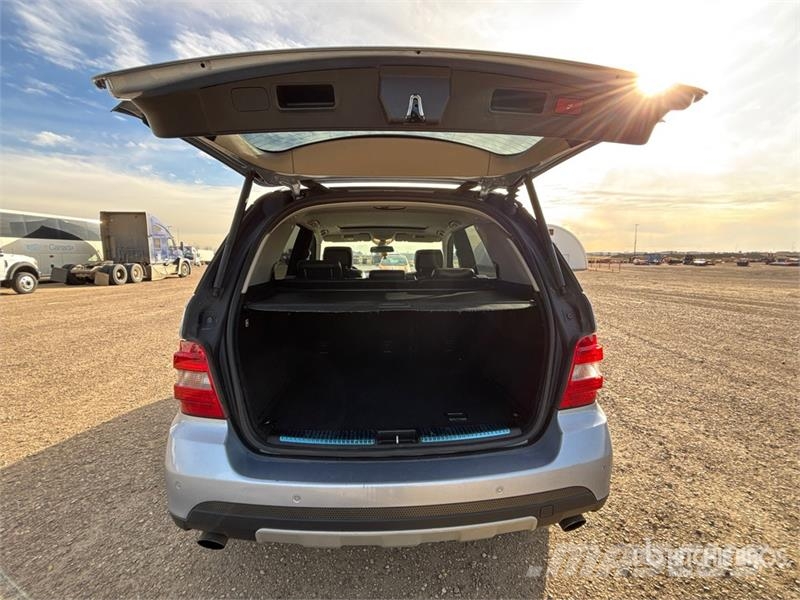 Mercedes-Benz ML 350 AWD SUV Automobili