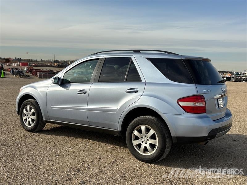 Mercedes-Benz ML 350 AWD SUV Automobili