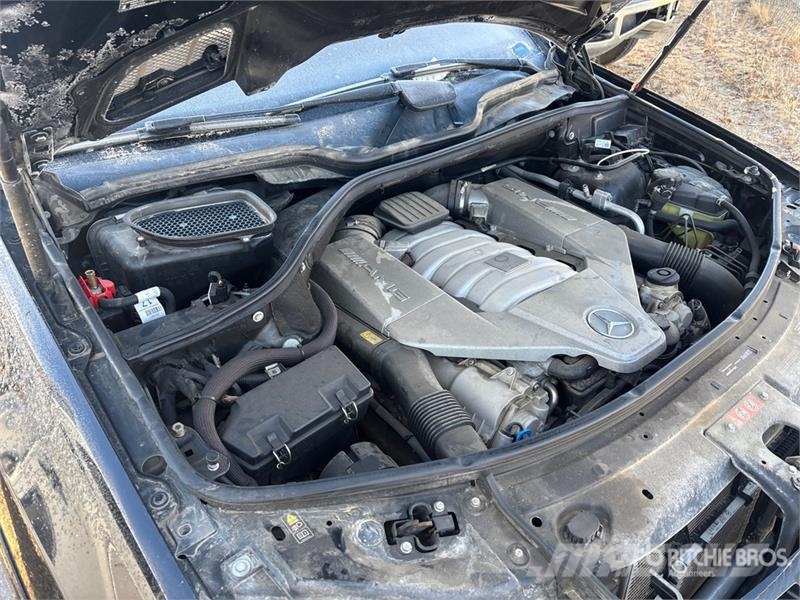 Mercedes-Benz ML 350 AMG AWD SUV 汽车