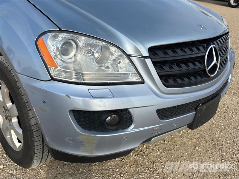 Mercedes-Benz ML 350 AWD SUV Automobili