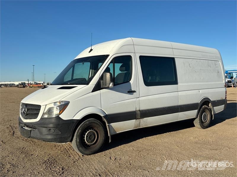 Mercedes-Benz SPRINTER 2500 Cargo Van Gesloten bedrijfswagens
