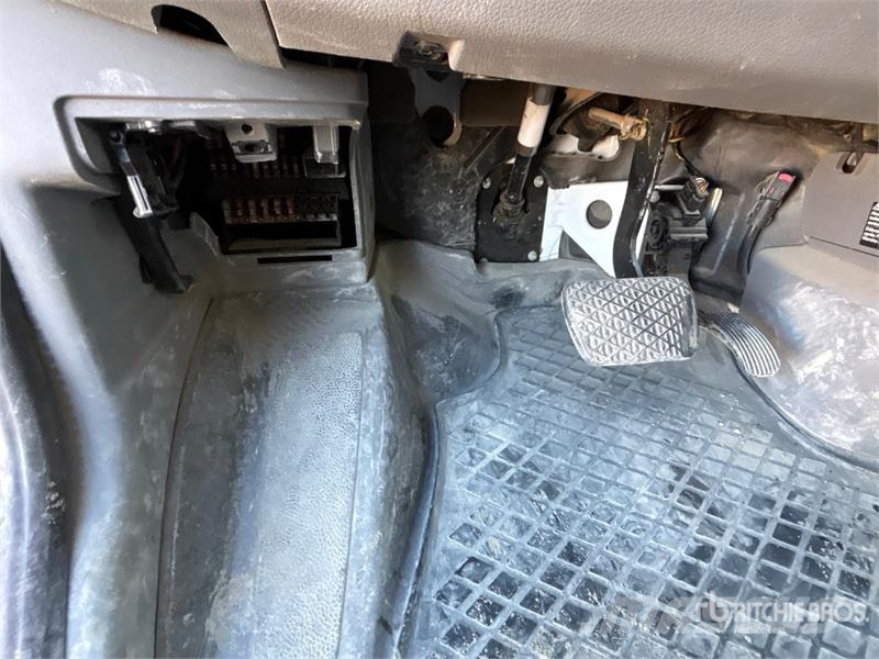 Mercedes-Benz SPRINTER 2500 Cargo Van Gesloten bedrijfswagens