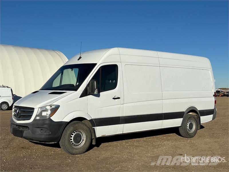 Mercedes-Benz Sprinter 2500 Cargo Van Dostavna vozila / kombiji