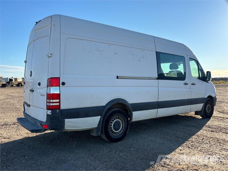 Mercedes-Benz SPRINTER 2500 Cargo Van Gesloten bedrijfswagens