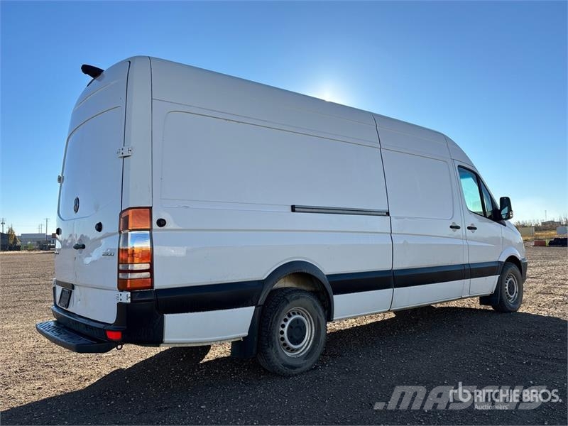 Mercedes-Benz Sprinter 2500 Cargo Van Dostavna vozila / kombiji