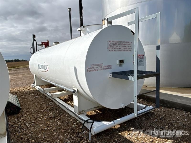 Meridian 10000L 2641 gal Skid Mounted Steel Diesel Fuel Tan Polttoaine- ja lisäainesäiliöt