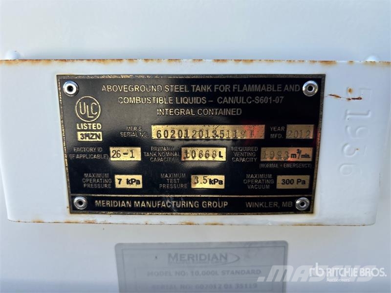 Meridian 10000L 2641 gal Skid Mounted Steel Diesel Fuel Tan Polttoaine- ja lisäainesäiliöt