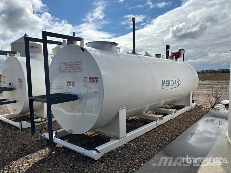 Meridian 10000L 2641 gal Skid Mounted Steel Diesel Fuel Tan Polttoaine- ja lisäainesäiliöt